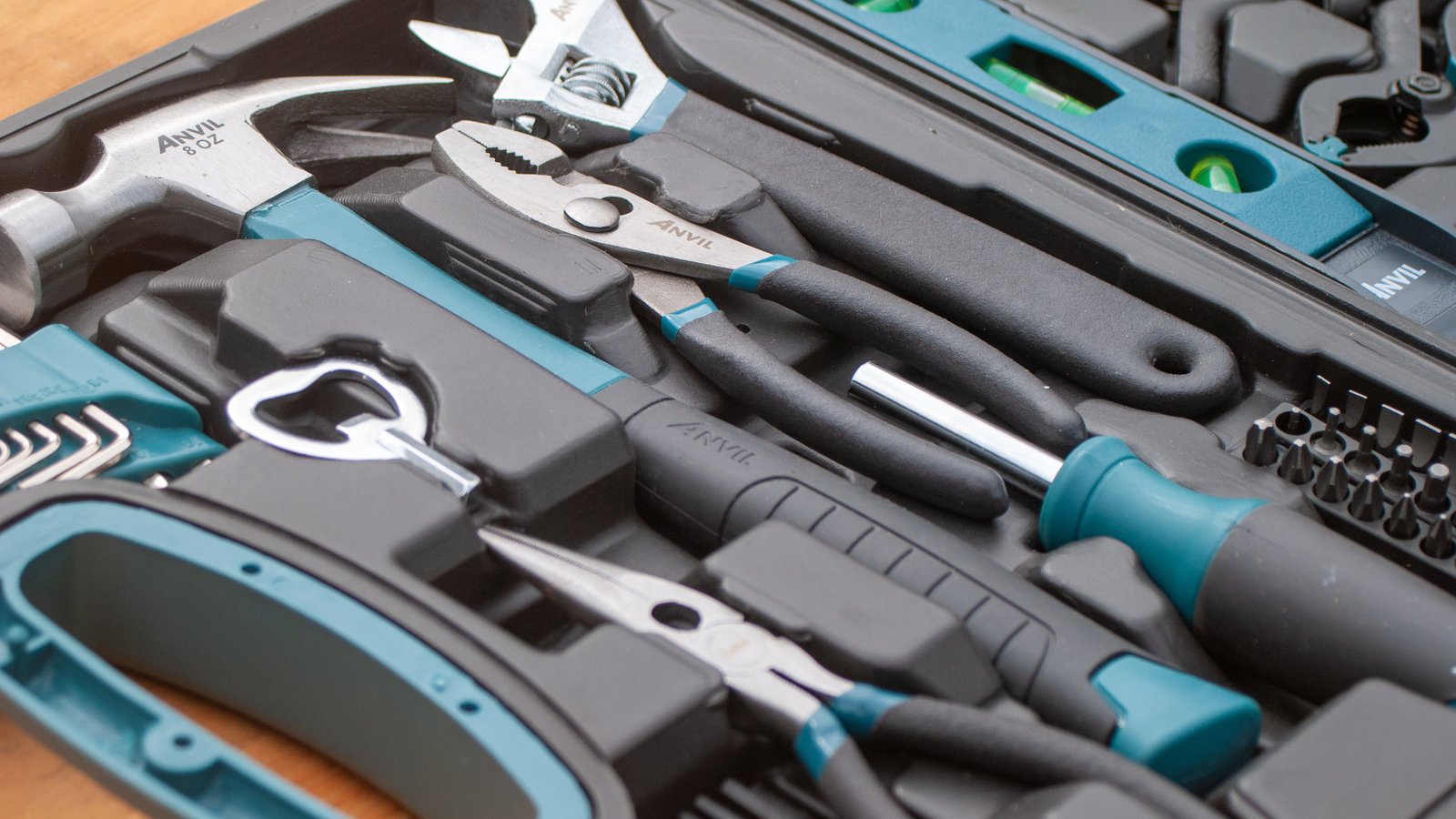 10 Electronic Devices That Are Nearly Impossible to Repair
